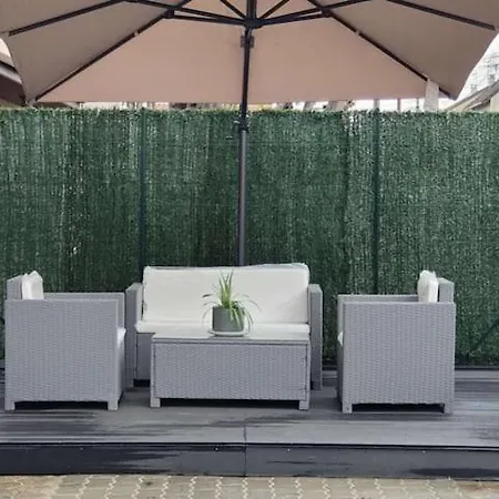 Privee Pour 4 Personnes En Banlieue Parisienne A בית הארחה 3*